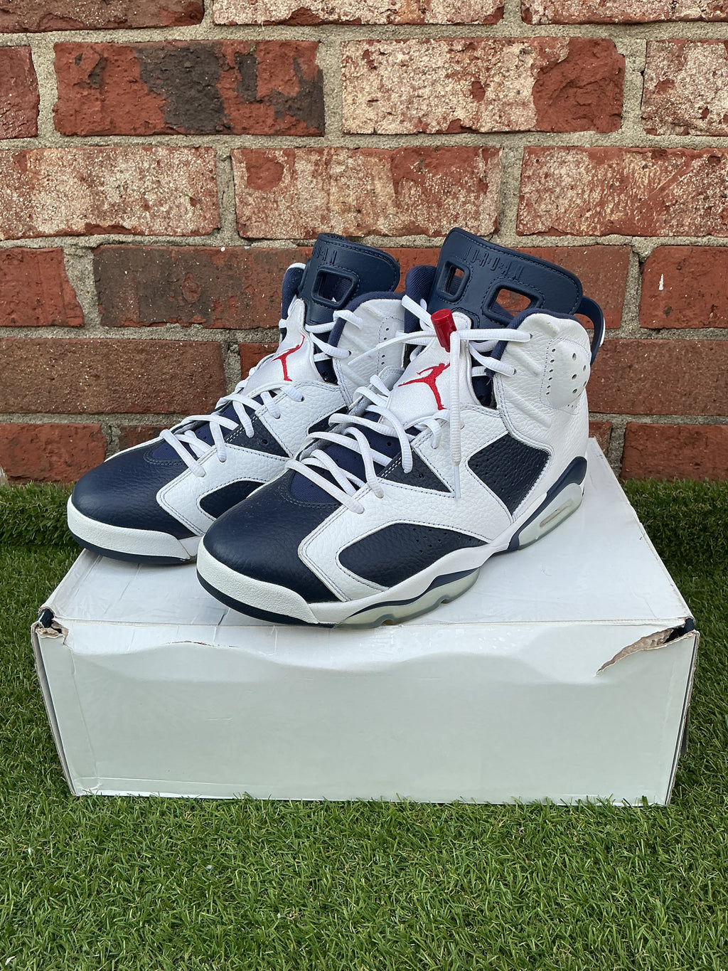 Jordan Retro 6 Olympic (2024)