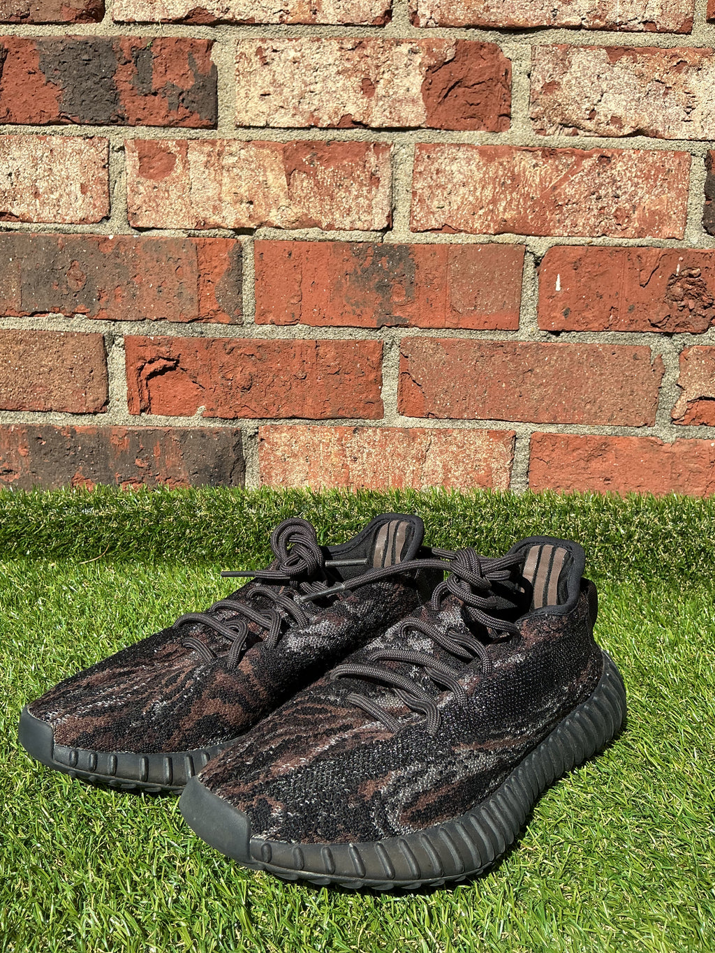 Adidas Yeezy Boost 350 v2