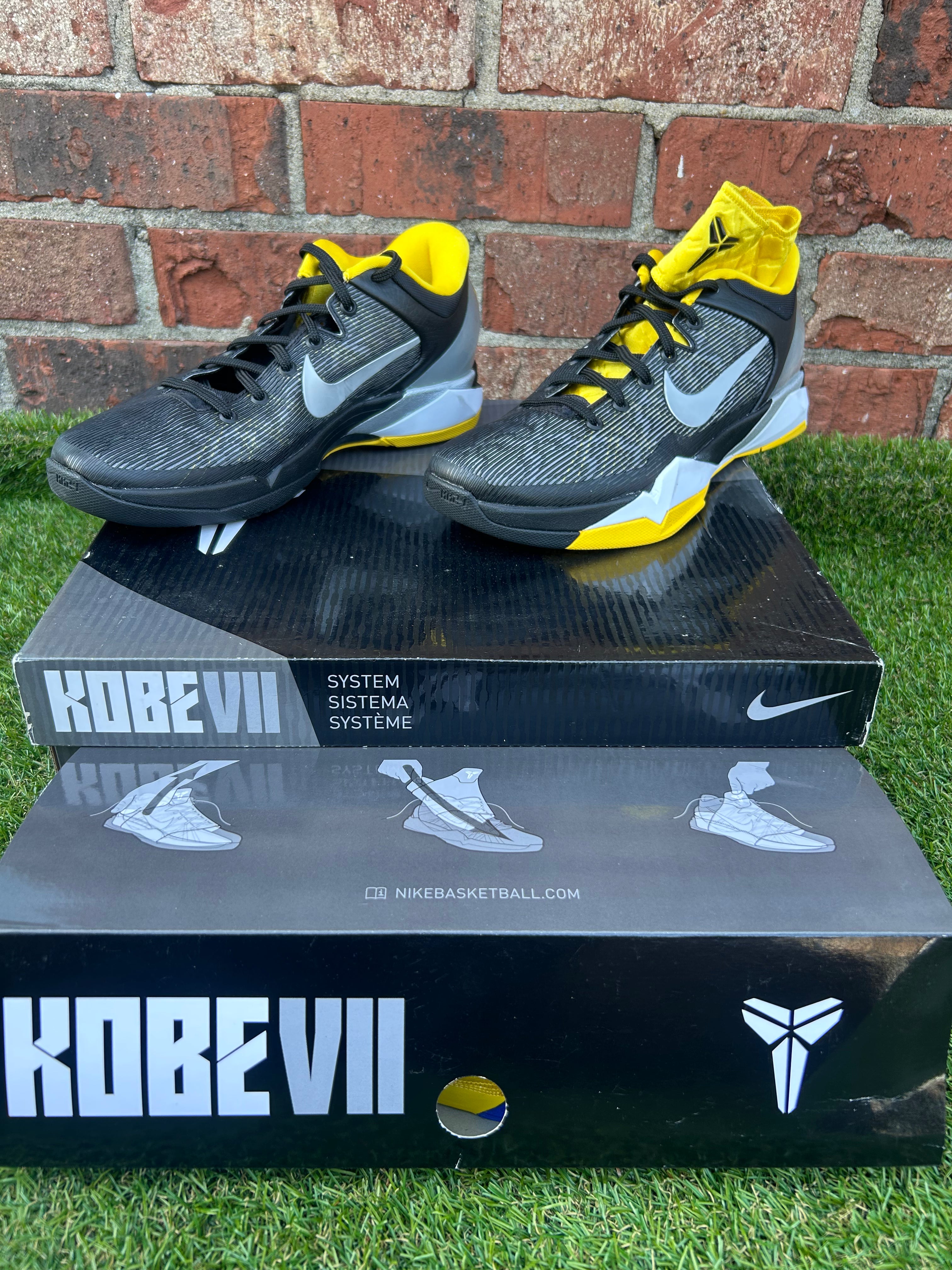Kobe 7 supreme Del sol