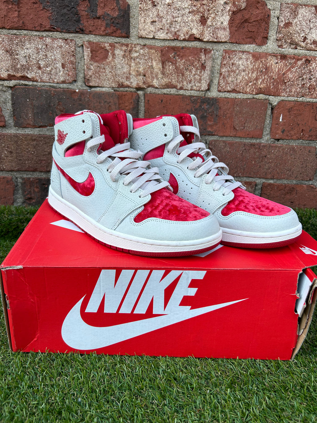 Jordan 1 High Zoom Air CMFT  Valentine’s Day(2023)